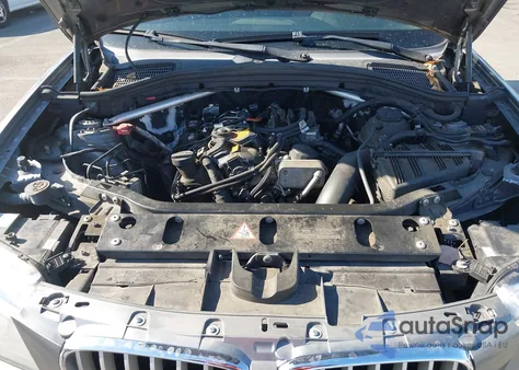 2014 BMW X3 xDrive28I z USA, uszkodzony, nr VIN 5UXWX9C5XE0D10389